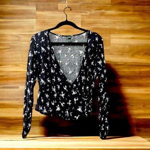 Wild Fable Black Floral Business Casual Dress Shirt (Size L)